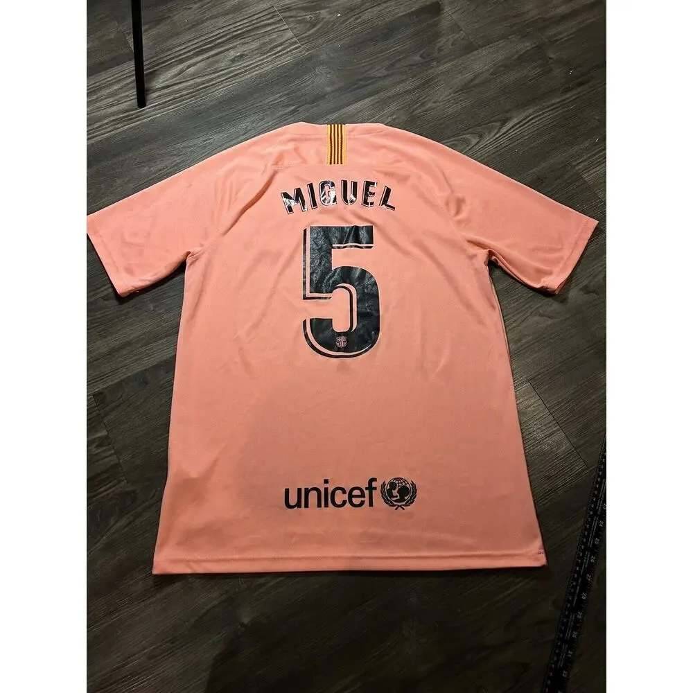 FC Barcelona Nike Salmon Pink 2018/2019 Dri-Fit Men's‎ Large Jersey